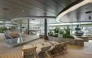 12-Le Jungle Pool Beach Bar